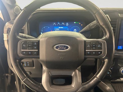 Used 2023 Ford F350 Lariat w/ Lariat Ultimate Package AWD/4WD image 13