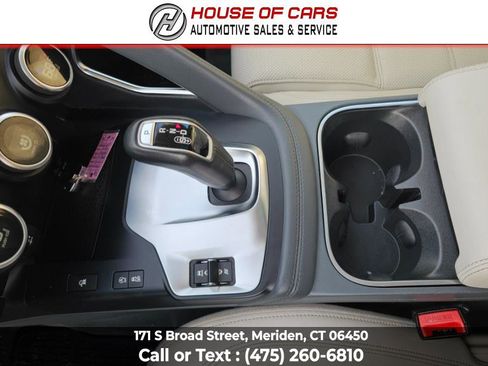 Used 2020 Jaguar E-PACE SE image 35