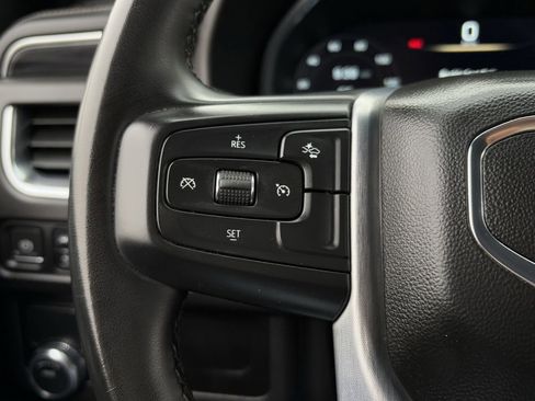 Used 2023 GMC Yukon SLT image 17