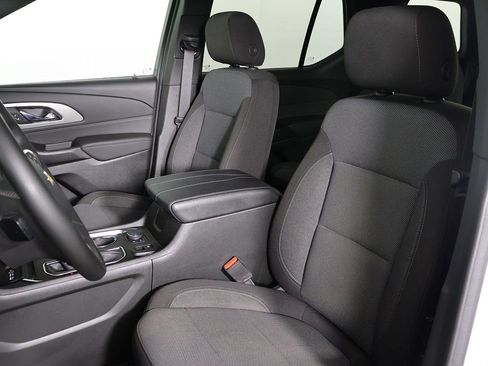 Used 2024 Chevrolet Traverse LT image 26