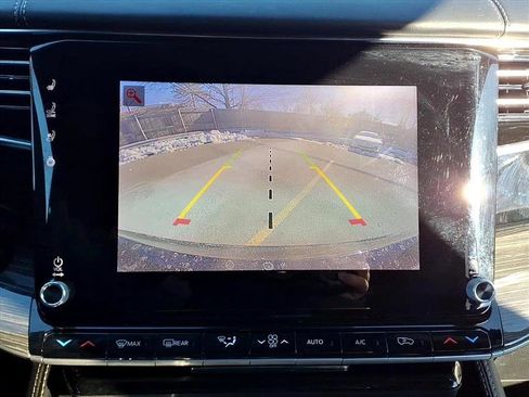 Used 2022 Jeep Wagoneer Series III w/ Premium Group I image 27