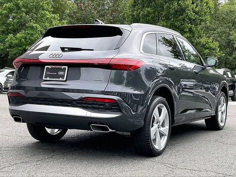 Used 2025 Audi Q5 Premium Plus w/ Premium Plus AWD/4WD image 8