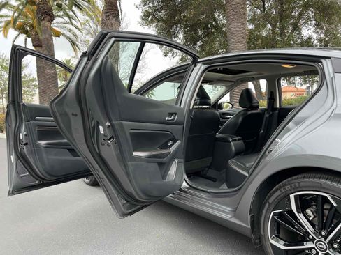 Used 2023 Nissan Altima 2.5 SR w/ SR Premium Package image 49