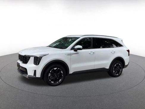 Used 2024 Kia Sorento S AWD/4WD image 8