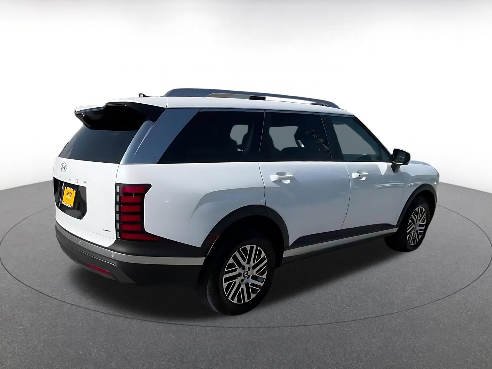 Used 2026 Hyundai Palisade SEL AWD/4WD image 14