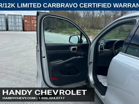 Used 2023 Kia Sorento EX AWD/4WD image 12