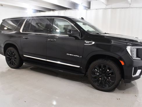 Used 2021 GMC Yukon XL Denali AWD/4WD image 5