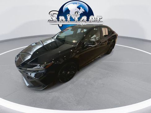 Certified 2025 Toyota Camry SE image 4