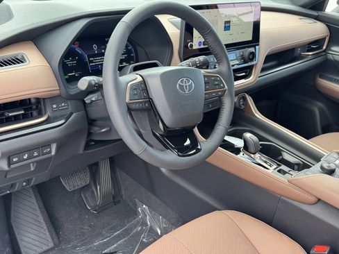New 2026 Toyota Grand Highlander AWD Hybrid image 16