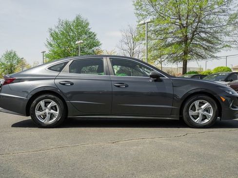 Used 2021 Hyundai Sonata SE FWD image 4