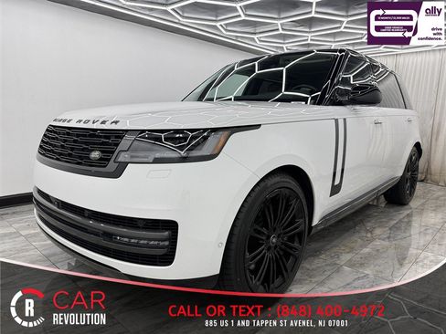 Used 2022 Land Rover Range Rover Long Wheelbase SE AWD/4WD image 3