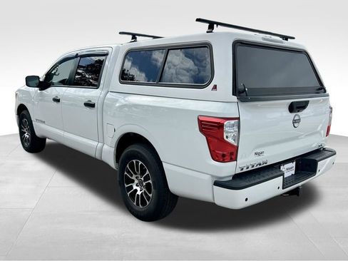 Certified 2023 Nissan Titan SV RWD image 9
