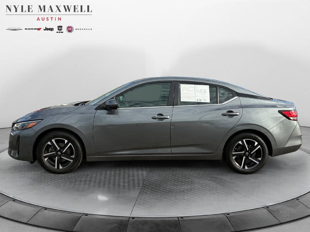 Used 2024 Nissan Sentra SV FWD image 13