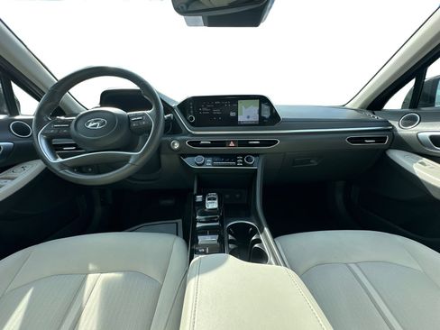 Certified 2023 Hyundai Sonata SEL w/ Convenience Package FWD image 14