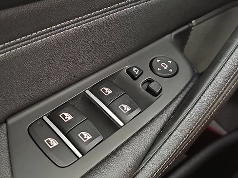 Used 2021 BMW 530i w/ Premium Package RWD image 28