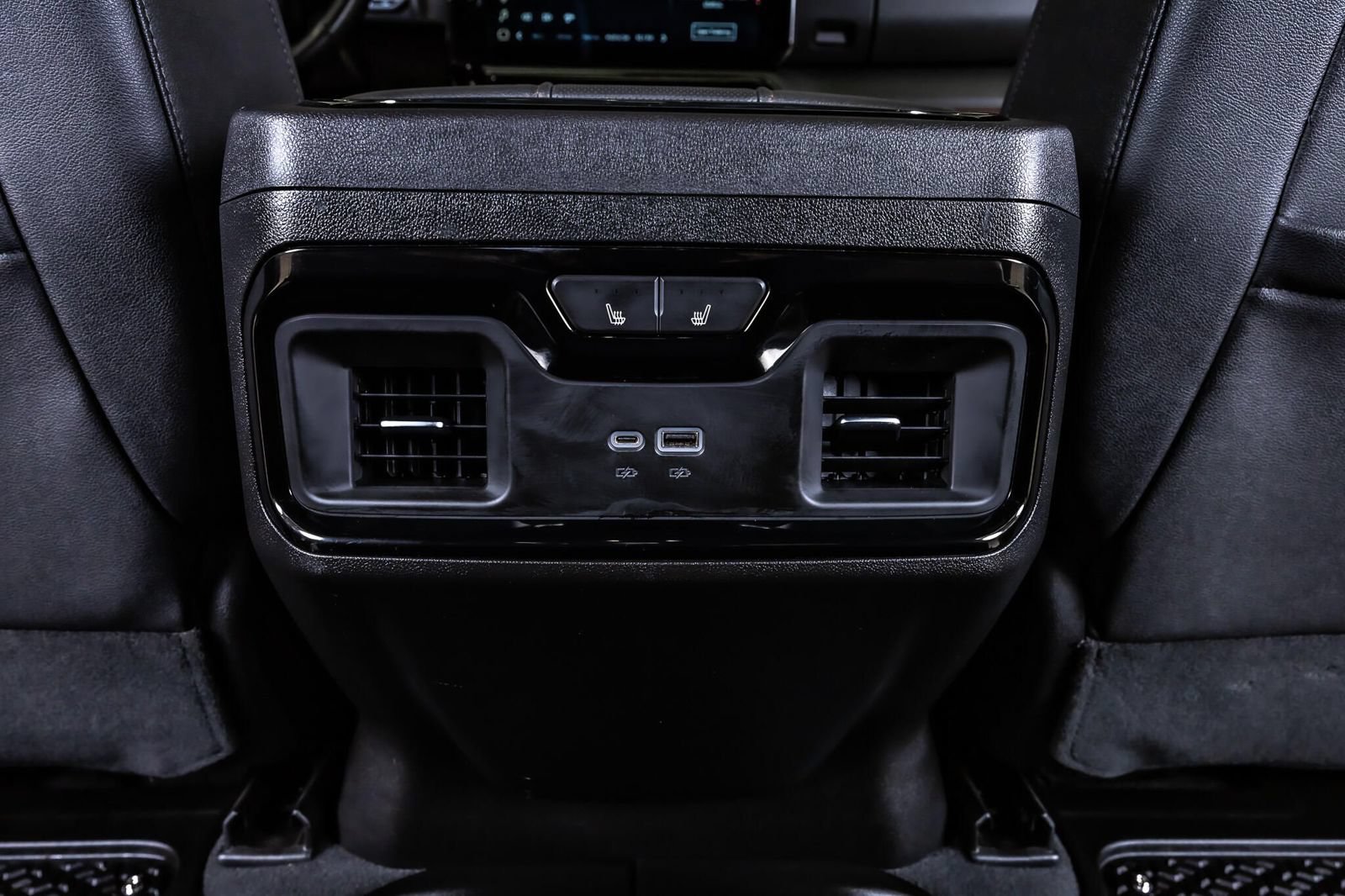 Used 2024 GMC Sierra 1500 AT4 w/ Technology Package AWD/4WD image 33