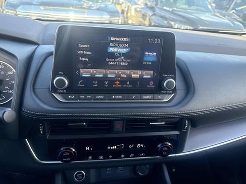 Used 2023 Nissan Rogue SV FWD image 21