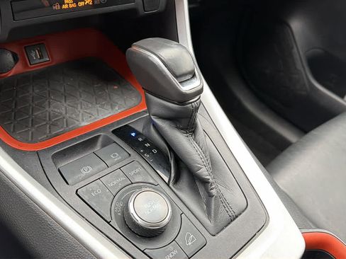 Used 2024 Toyota RAV4 Adventure image 12