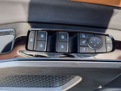 Certified 2025 Nissan Pathfinder Platinum w/ Cargo Package image 17