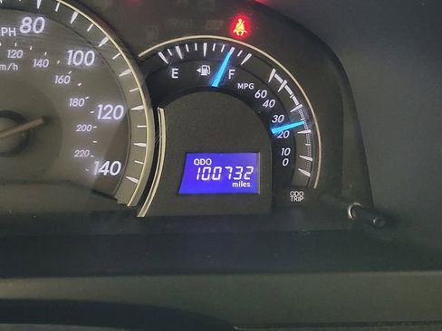 Used 2012 Toyota Camry LE FWD image 2
