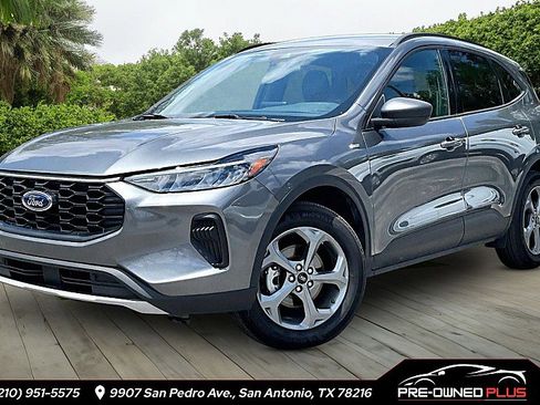 Used 2025 Ford Escape ST-Line AWD/4WD image 1