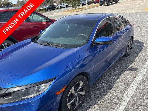 Used 2019 Honda Civic LX image 2