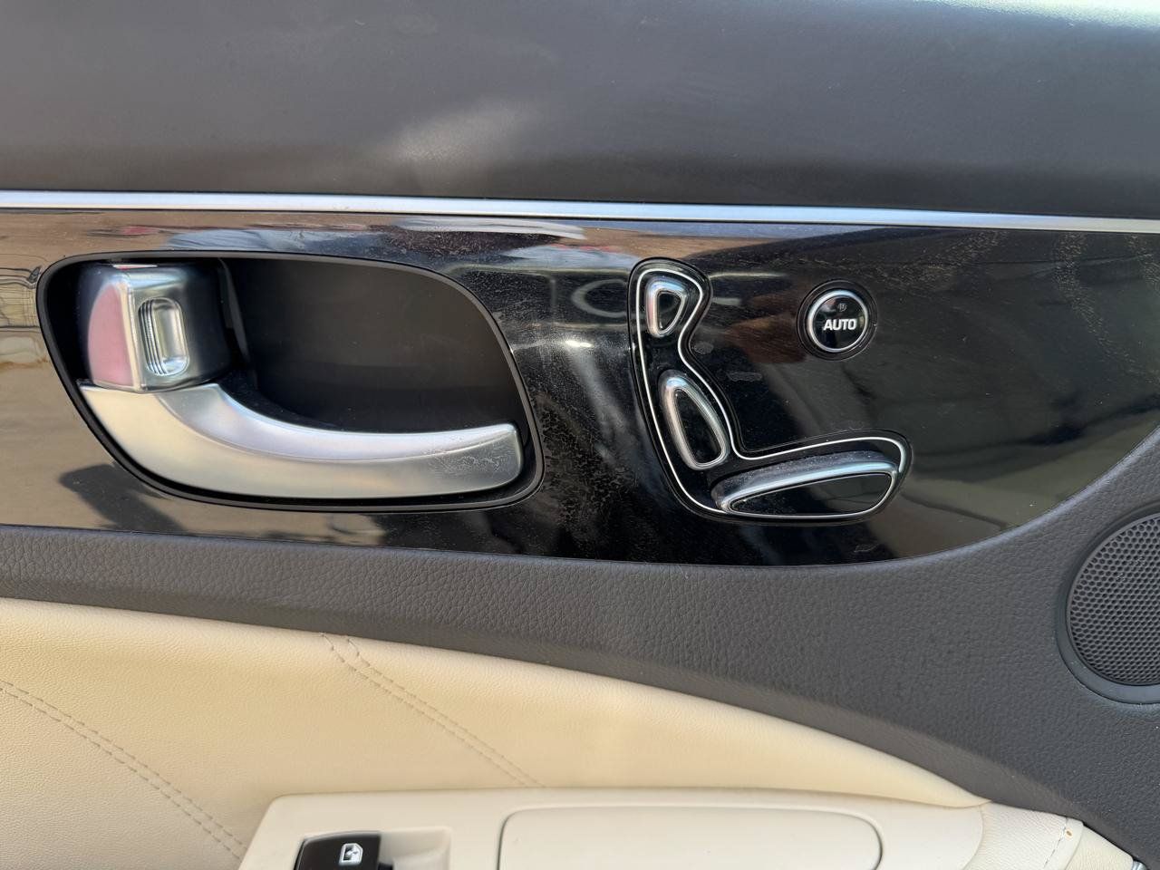Used 2016 Hyundai Equus Signature RWD image 40