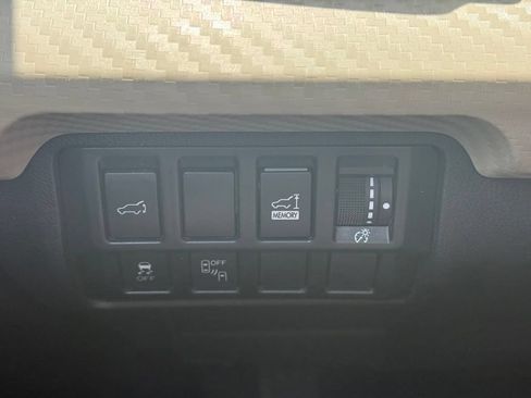 Used 2019 Subaru Ascent Premium w/ Popular Package #2A AWD/4WD image 10