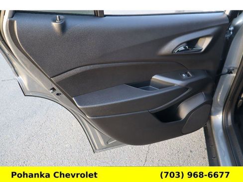 New 2026 Chevrolet Trax RS w/ Sunroof Package image 23