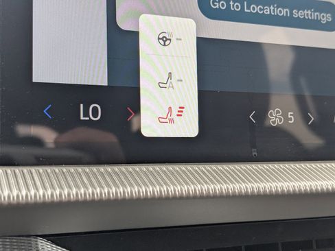 Used 2025 Ford Explorer ST-Line w/ ST-Line Street Pack image 28