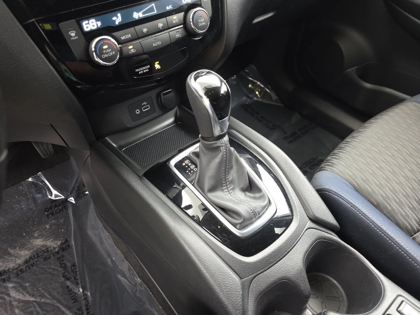 Used 2018 Nissan Rogue SV FWD image 22