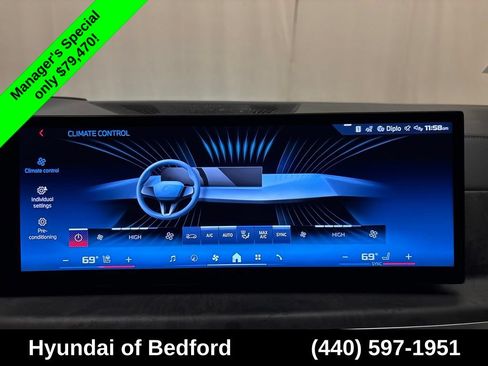 Used 2025 BMW X7 M60i AWD/4WD image 22