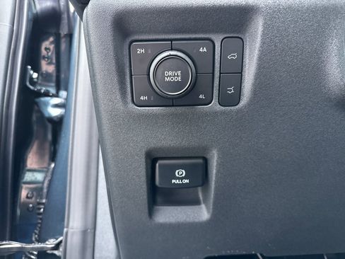 New 2026 Ford Expedition Max Platinum image 31