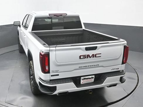 Used 2025 GMC Sierra 1500 AT4 w/ AT4 Premium Package AWD/4WD image 15
