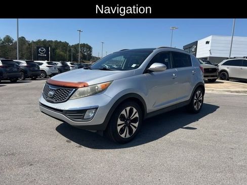Used 2011 Kia Sportage SX w/ Premium Pkg w/Leather Seats image 3