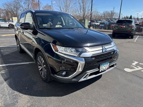 Used 2019 Mitsubishi Outlander SEL image 1
