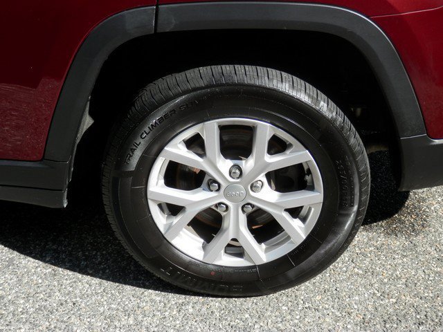 Used 2022 Jeep Grand Cherokee L Limited AWD/4WD image 12