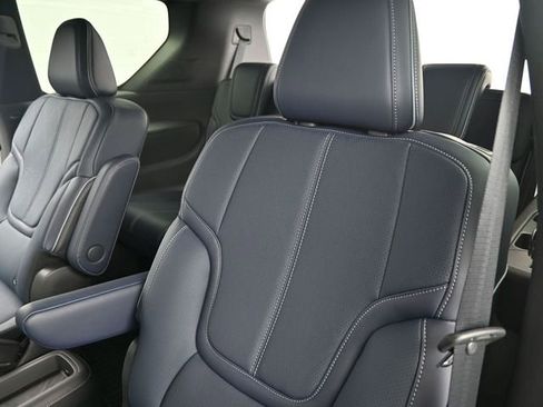 New 2026 INFINITI QX80 4WD image 25