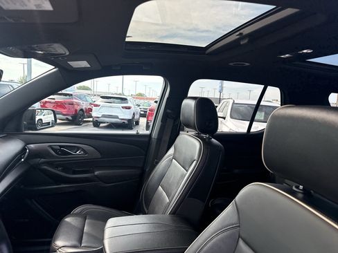 Certified 2022 Chevrolet Traverse Premier w/ Redline Edition AWD/4WD image 26