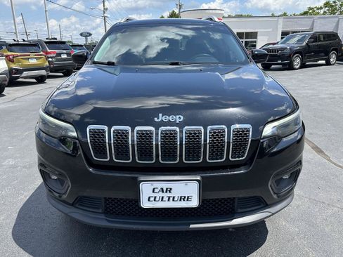 Used 2019 Jeep Cherokee Latitude w/ Popular Appearance Group AWD/4WD image 6