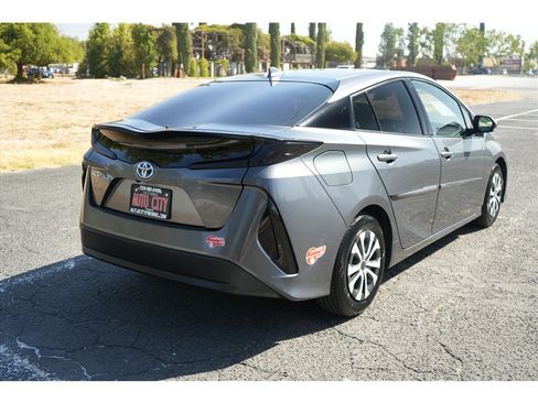 Used 2017 Toyota Prius Prime Premium w/ Carpet Mat Package FWD image 7