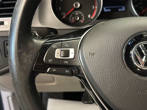 Used 2016 Volkswagen Golf S FWD image 10