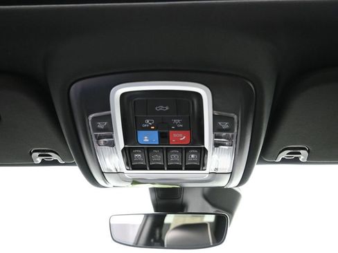 New 2026 RAM 1500 Laramie AWD/4WD image 22