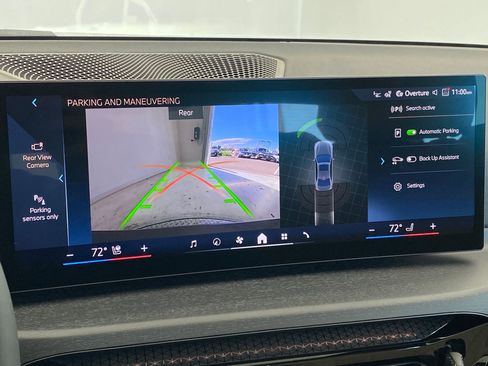 New 2026 BMW 330i xDrive Sedan w/ Premium Package image 25