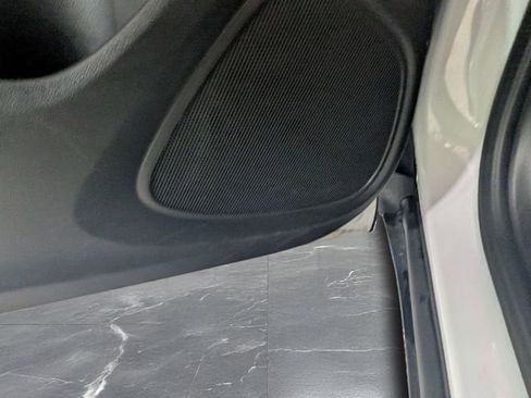 Certified 2025 Buick Encore GX Preferred FWD image 16