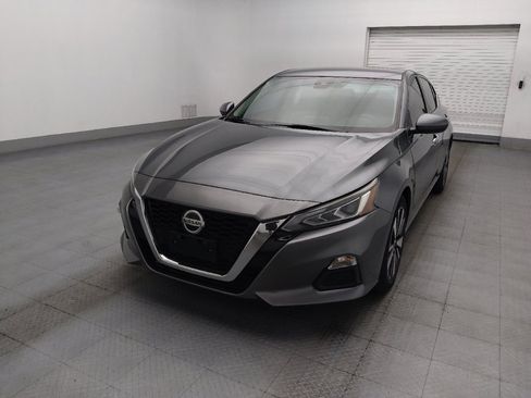Used 2021 Nissan Altima 2.5 SV FWD image 15
