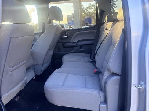 Used 2018 Chevrolet Silverado 1500 Custom w/ Custom Value Package image 5