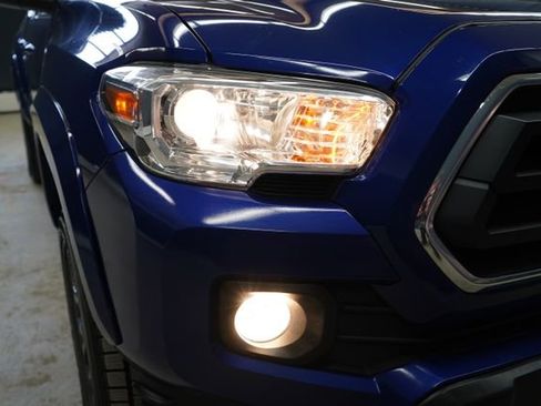 Used 2022 Toyota Tacoma SR5 AWD/4WD image 59