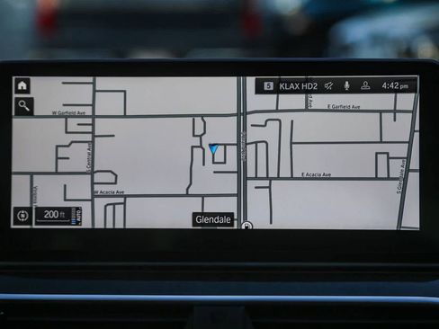 Certified 2023 BMW 530e w/ Convenience Package image 11