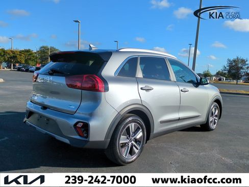 Certified 2022 Kia Niro EX Premium image 5